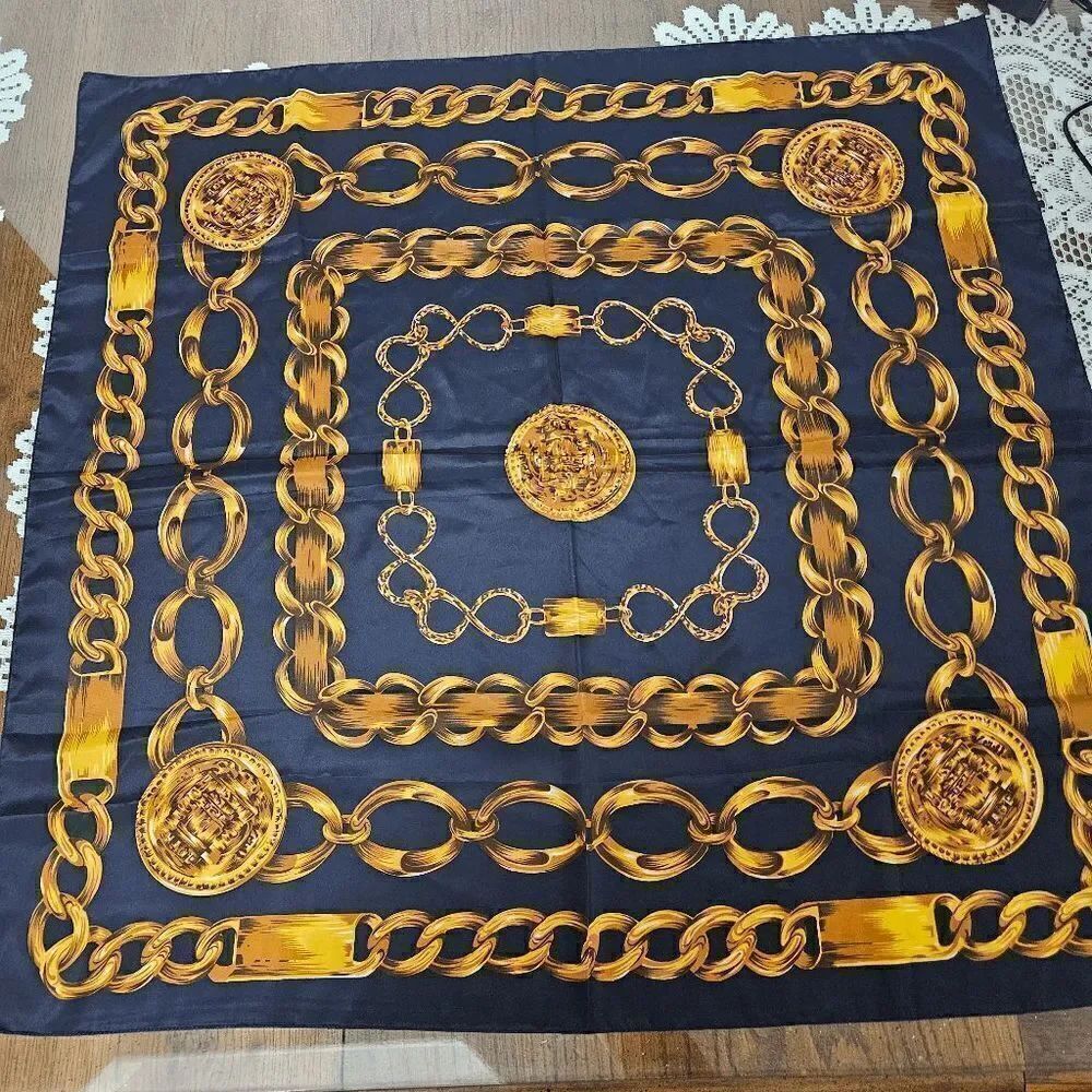 Unbranded scarf 